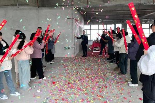 动土日可以开工装修吗 动土日可以开工装修吗