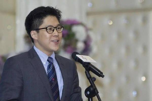 命理分析霍启山的姻缘怎么样 霍启山感情史