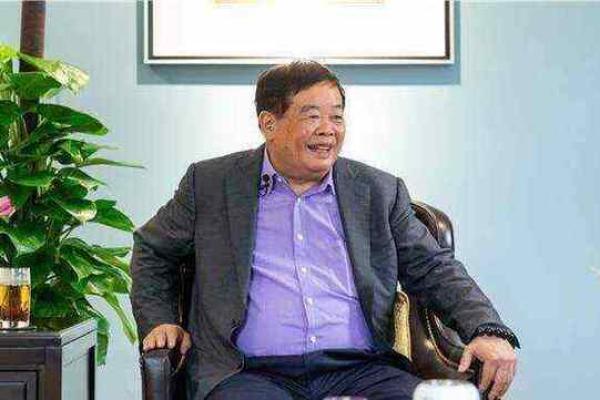 曹德旺生辰八字解析财多身弱如何成就商业传奇