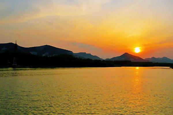 日落西山代表什么生肖(日落西山什么生肖) 日落西山代表什么生肖(日落西山什么生肖)