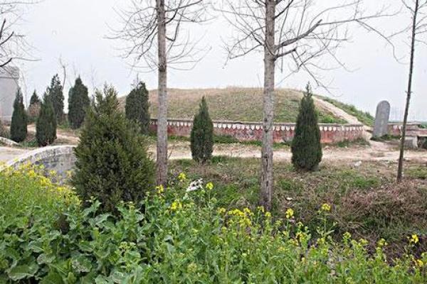 今日修坟动土可以吗 今日修坟动土可以吗