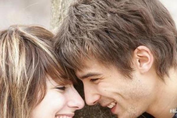 梦见和男人有暧昧肢体动作 梦见和男人有暧昧肢体动作