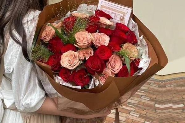 双子座女生礼物(双子座女生礼物送什么好)